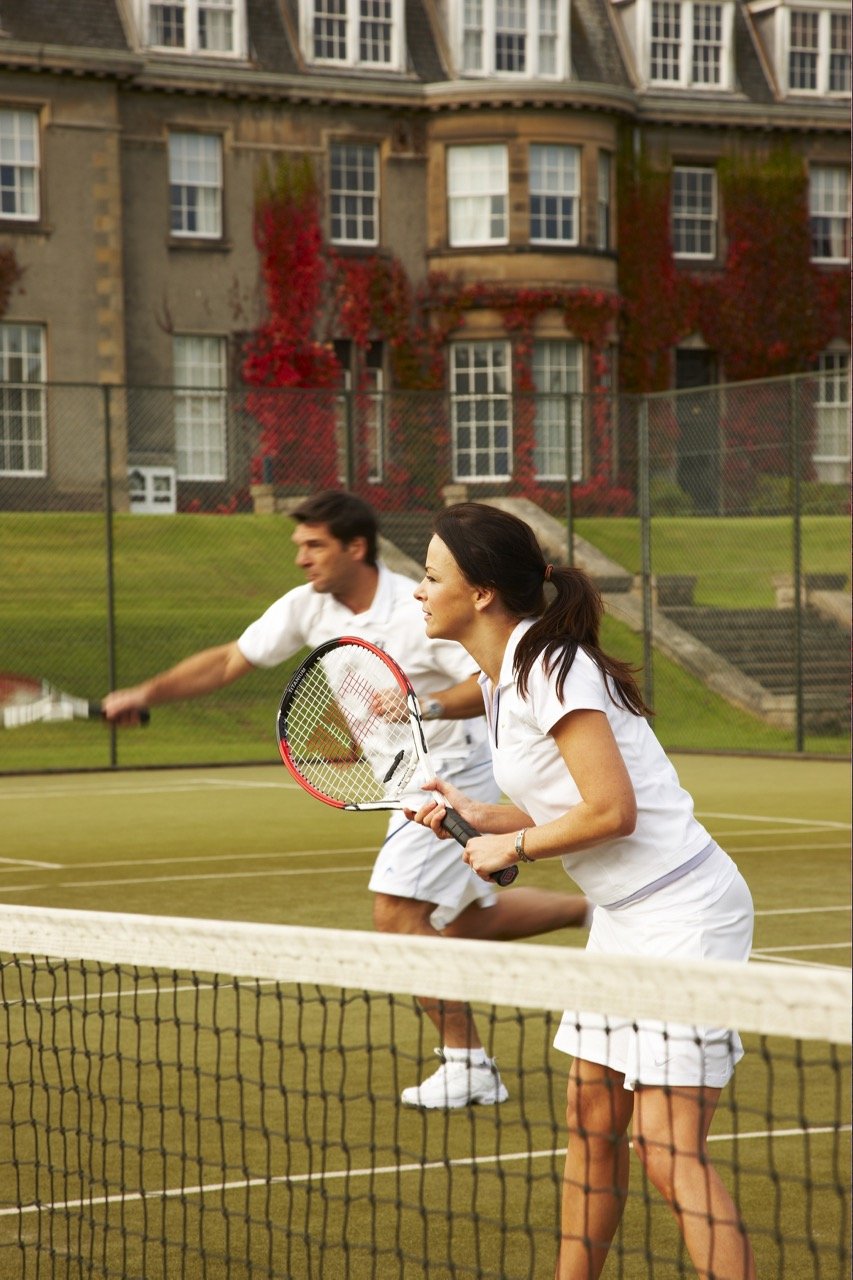 tennis-tourist-gleneagles-tennis-outdoors-courtesy-gleneagles