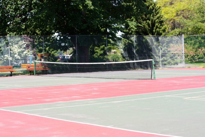 tennis-tourist-community-park-parksville-tennis-court-inside