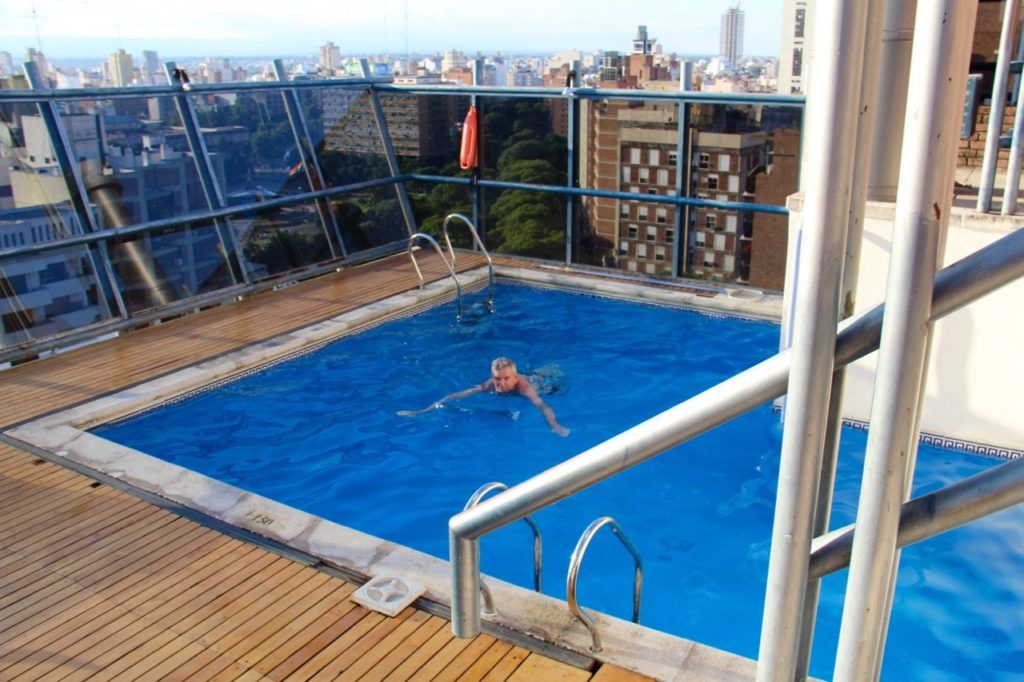 tennis-tourist-cordoba-argentina-NH-hotel-pool-teri-church