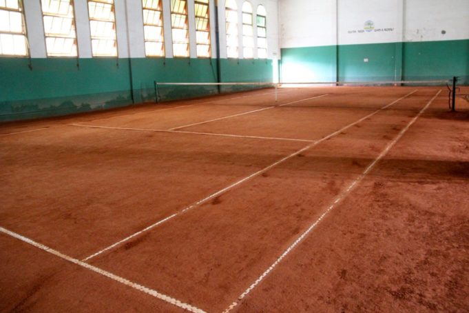 tennis-tourist-buenos-aires-argentina-evita-palermo-costa-rica-tennis-club-teri-church