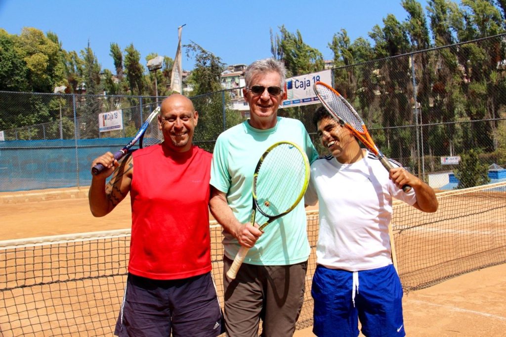 tennis-tourist-Valparaiso-Chile-Javiera-Carrera-Tennis-Club-players-teri-church