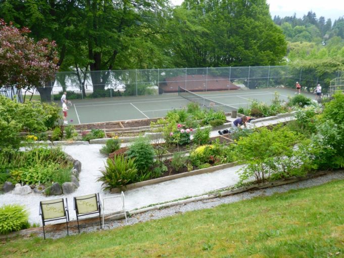 tennis-tourist-vancouver-lost-lagoon-tennis-courts-and-gardens-from-above-teri-church