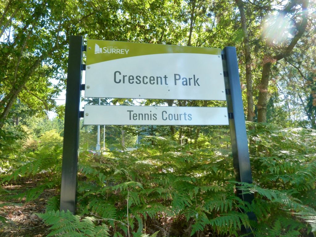 tennis-tourist-crescent-park-surrey-tennis-court-sign-teri-church