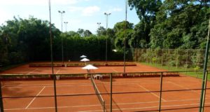 tennis-tourist-iguazu-grand-hotel-tennis-courts-argentina-tennis-teri-church