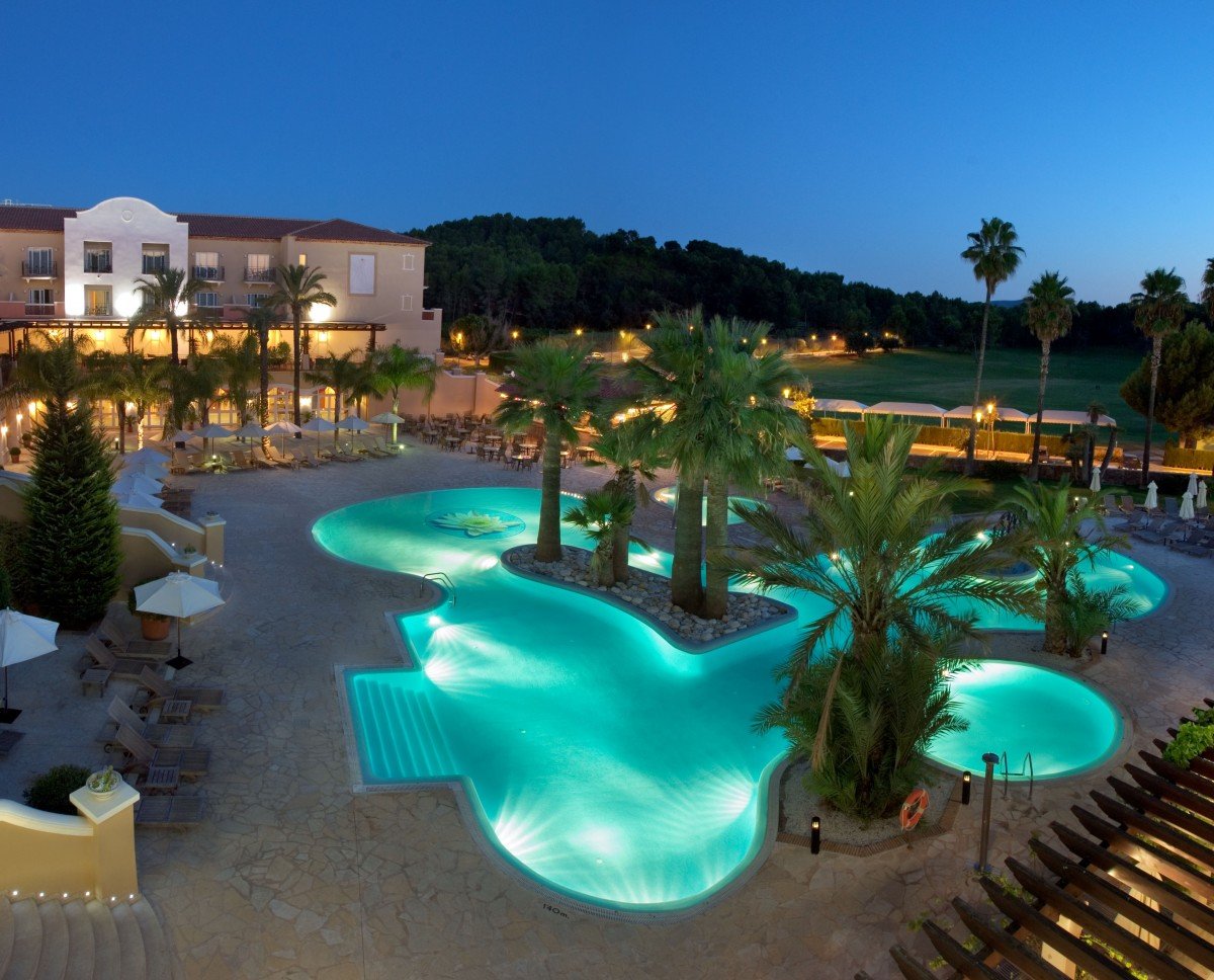 tennis-tourist-La-Sella-Spain-Hotel-Pool