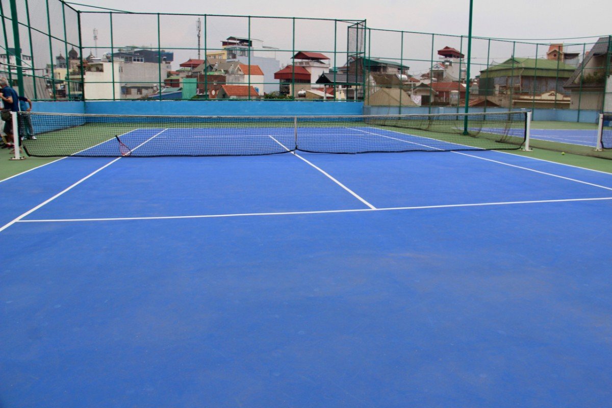 tennis-tourist-hanoi-vietnam-entrance-sign-hanoi-club-hotel-tennis-court-teri-church