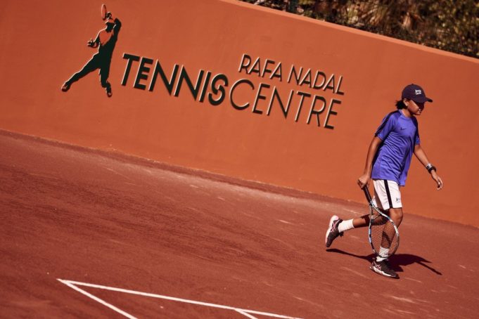 rafa-nadal-tennis-centre-cancun-sign